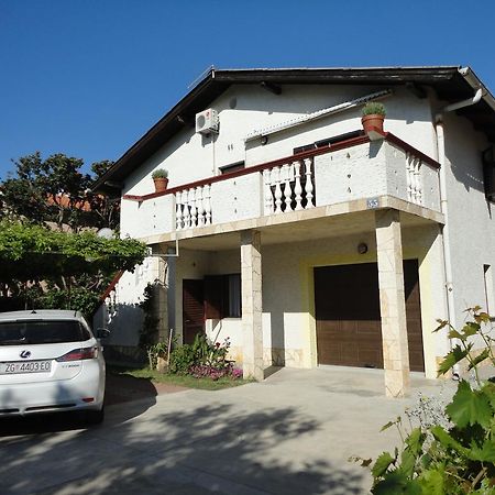 Apartment Rados Нин Екстериор снимка
