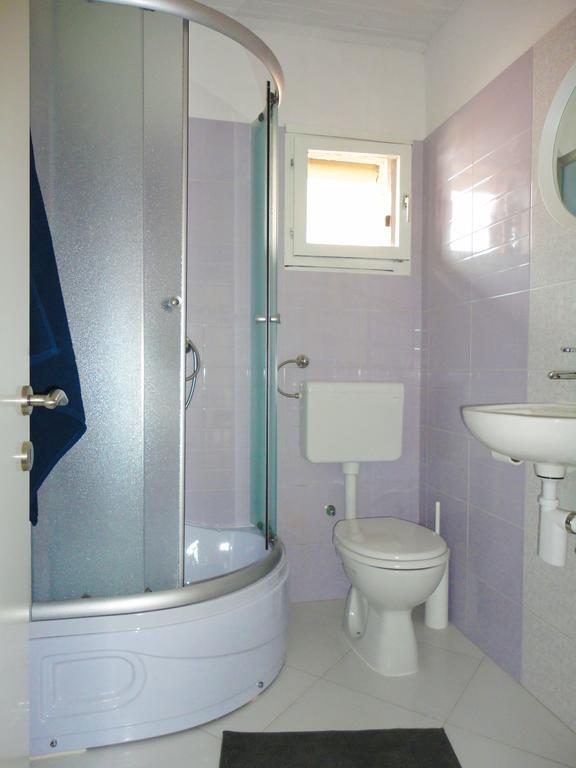 Apartment Rados Нин Екстериор снимка